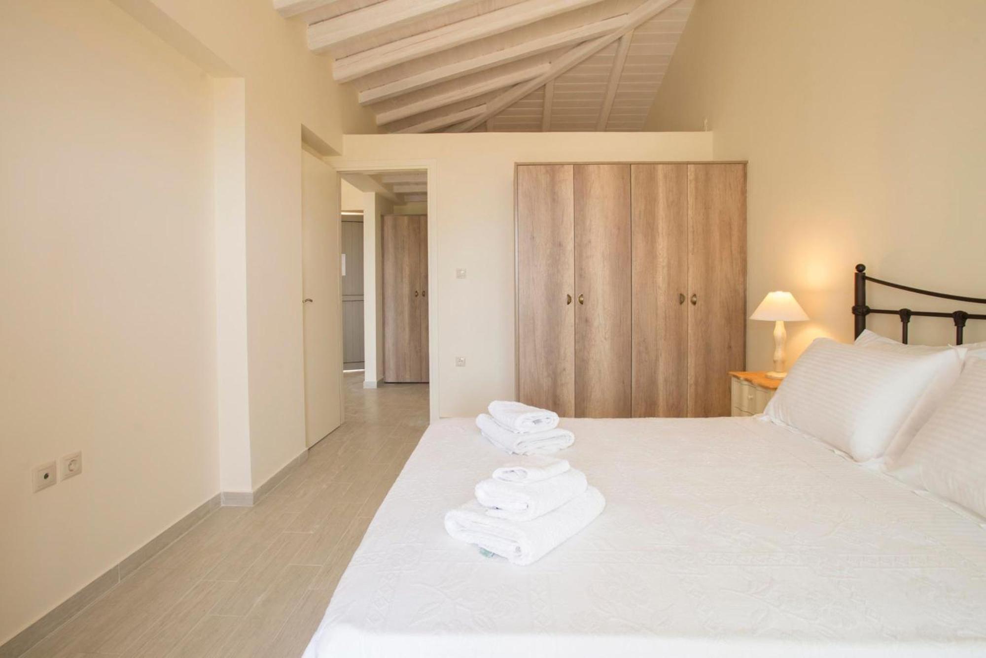 Poliana Estate Villas Riglia Eksteriør bilde